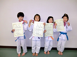 小学3年生 女子30kg級