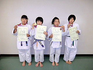 小学4年生 女子35kg超級